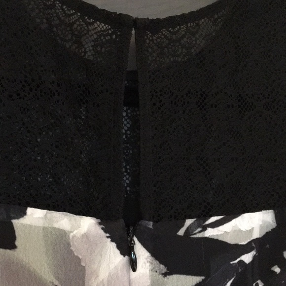 TAHARI Julia dress (12) - Picture 3 of 6